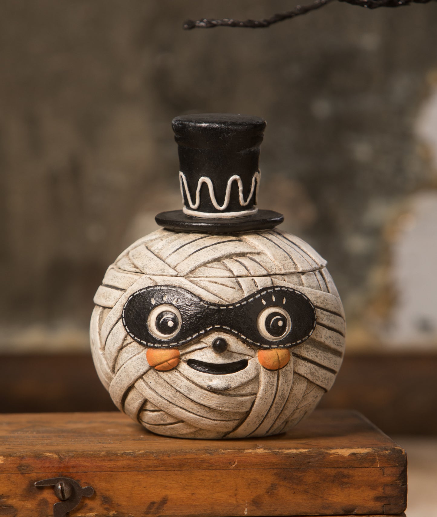 Mummy Moe Canister