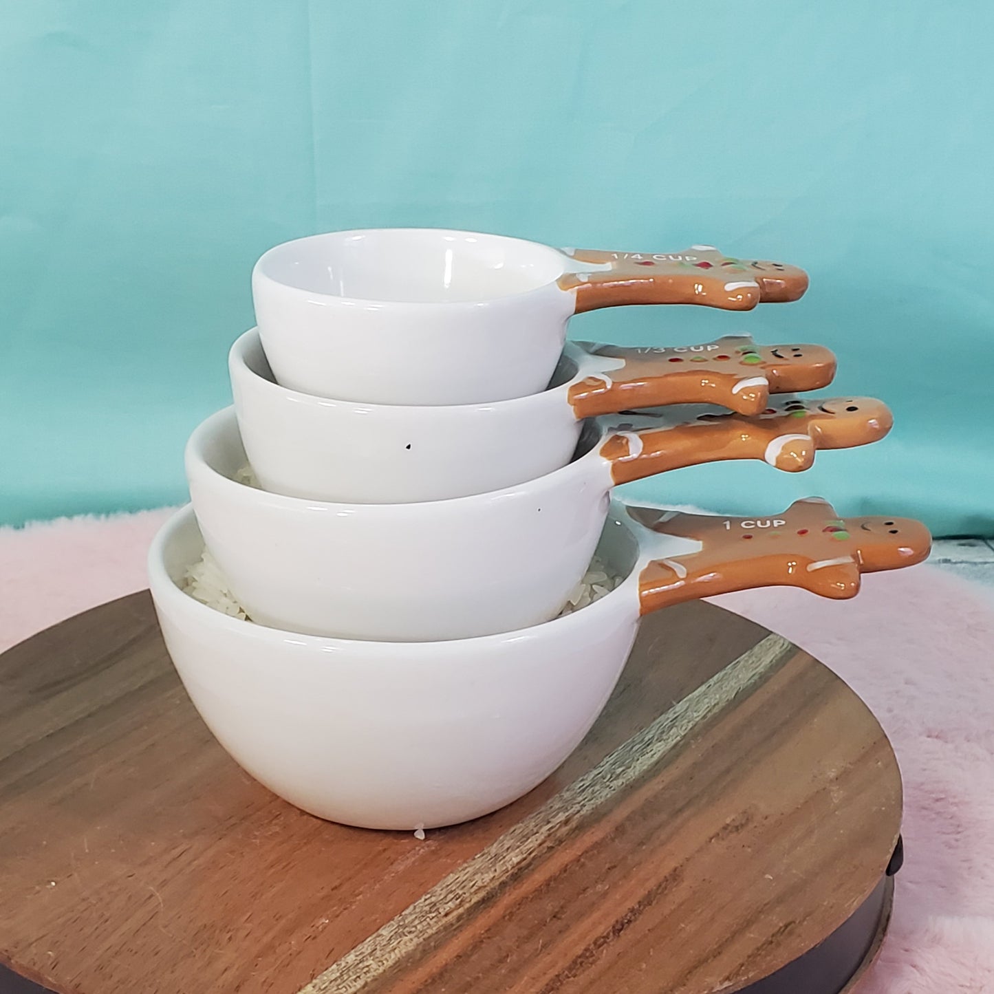Christmas Gingerbread Ceramic Measuring Cups - Set of 4