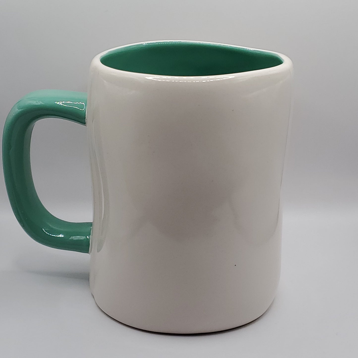 Rae Dunn Mom's the Best Mug